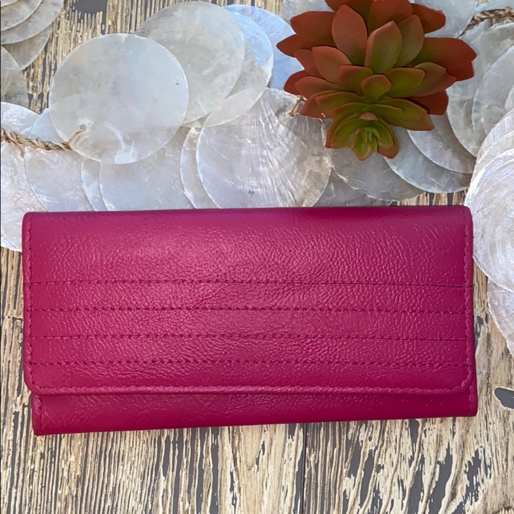 Gorgeous pink leather wallet, NWOT.